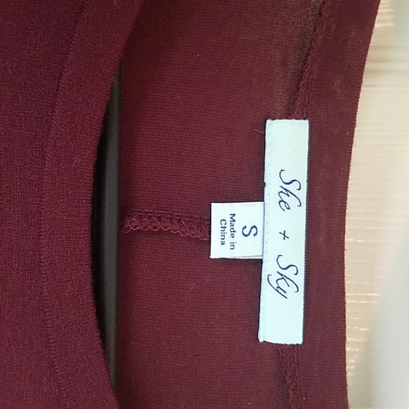 Top - Picture 3 of 4